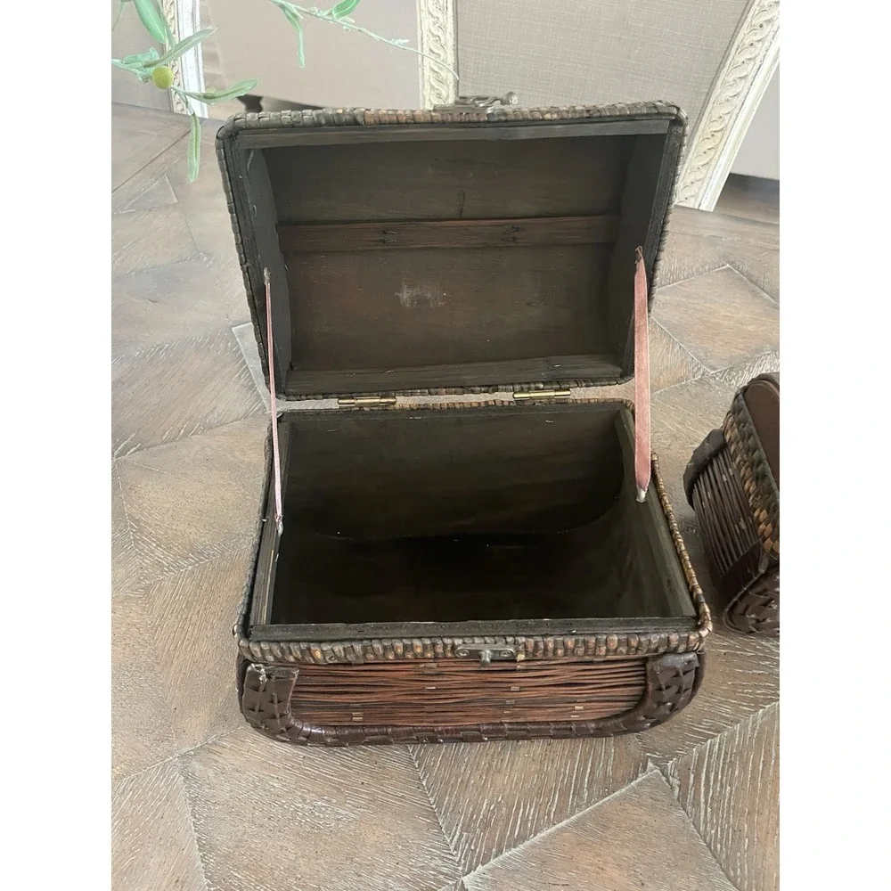 Vtg  Set of 2  Woven Rattan Faux Leather Basket Nesting Boxes w/ Latches Handles